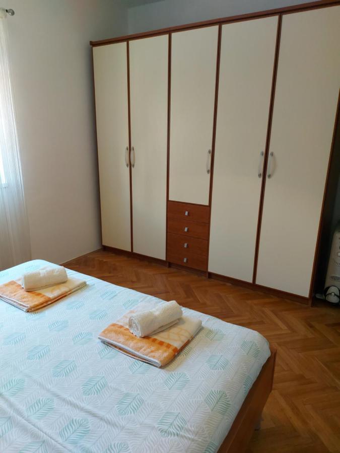 Apartman Stefan Apartment Karlobag Exterior photo