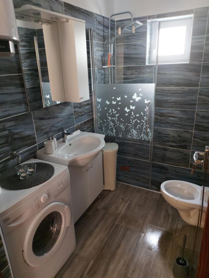 Apartman Stefan Apartment Karlobag Exterior photo