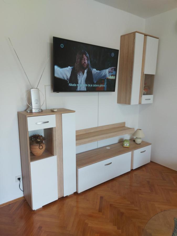 Apartman Stefan Apartment Karlobag Exterior photo