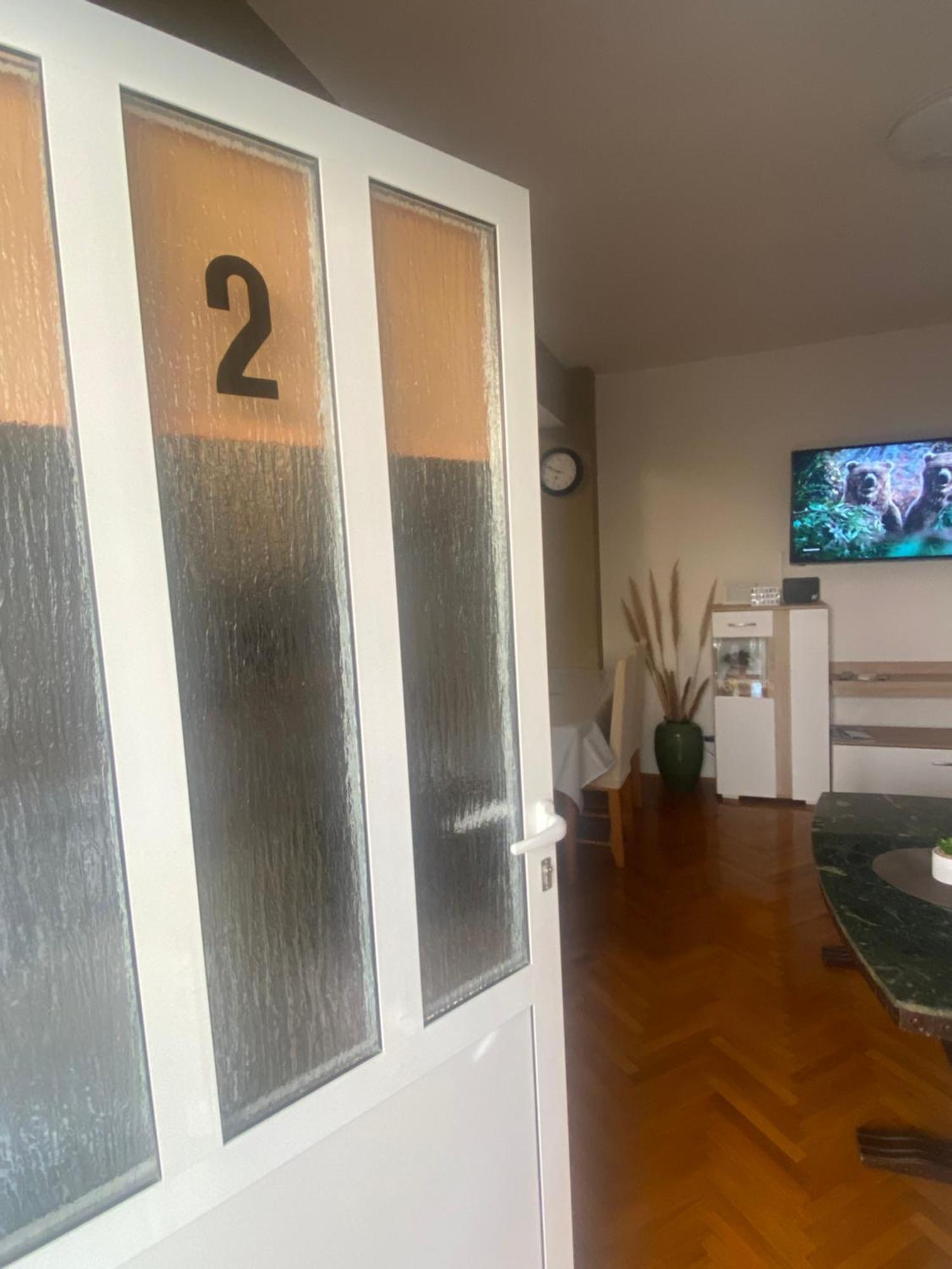 Apartman Stefan Apartment Karlobag Exterior photo