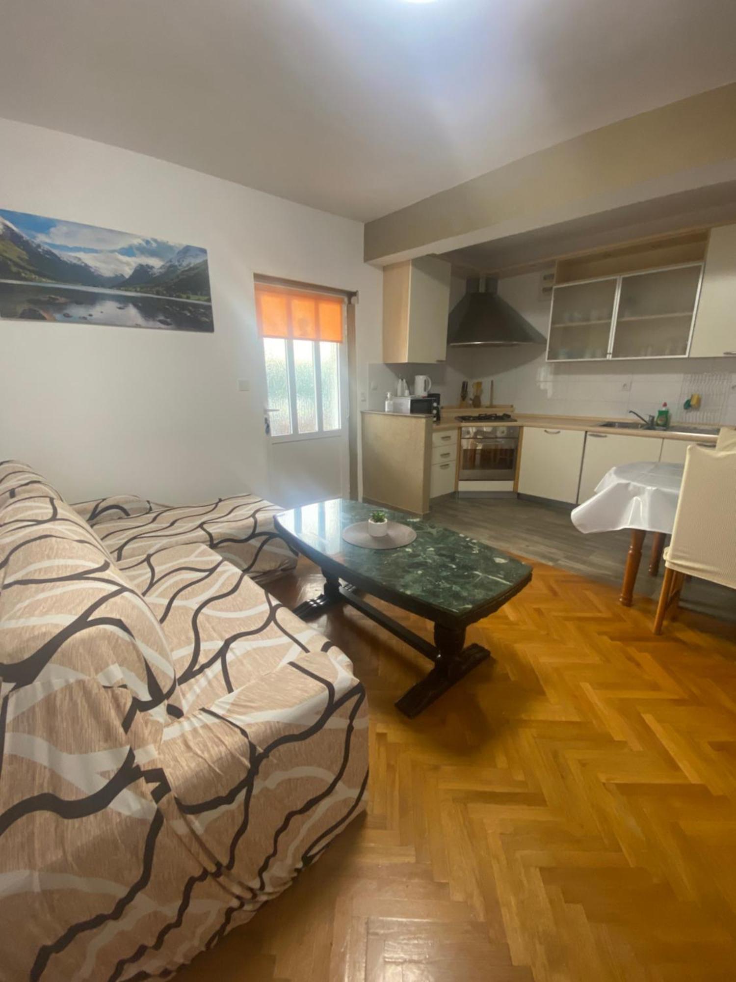 Apartman Stefan Apartment Karlobag Exterior photo
